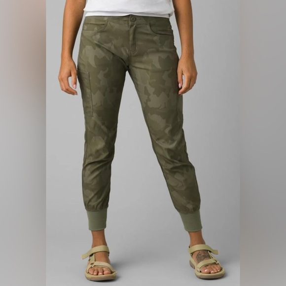 Prana Halle Jogger II in Sage Camo - Size 2RG - Picture 1 of 6